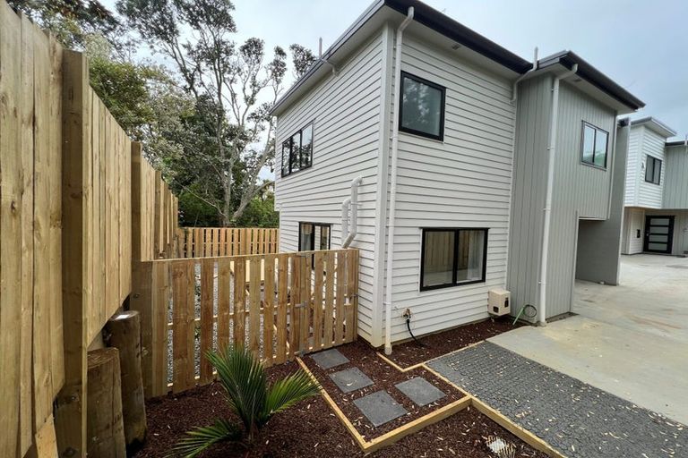 Photo of property in 37d Matipo Road, Mairangi Bay, Auckland, 0630