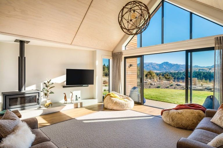 Photo of property in Northlake, 44 Riverslea Road, Wanaka, 9305