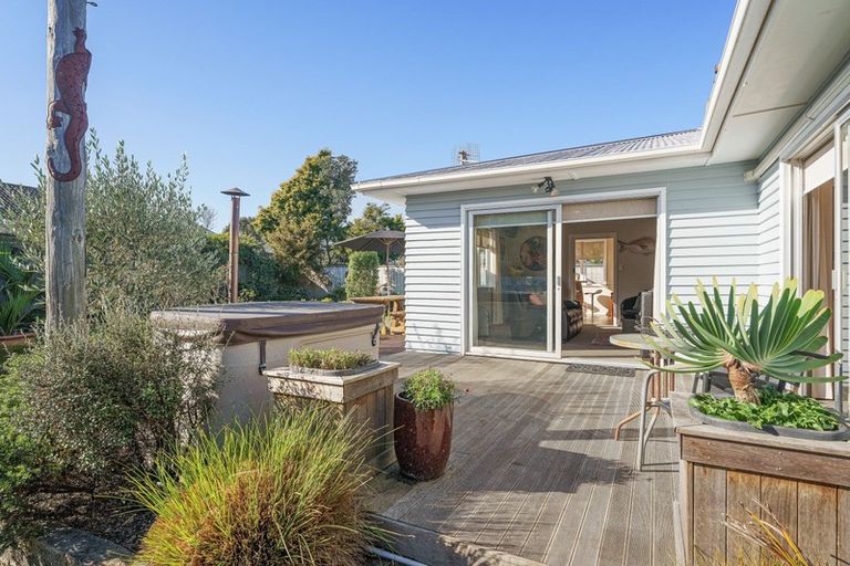 Photo of property in 39 Te Kupe Road, Paraparaumu Beach, Paraparaumu, 5032