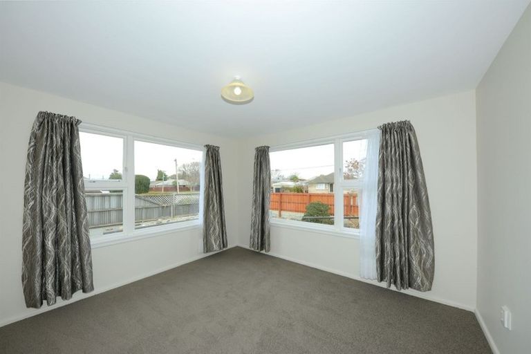 Photo of property in 2/345 Breezes Road, Aranui, Christchurch, 8061