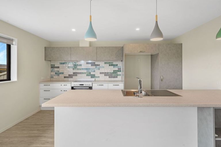 Photo of property in 16 Johnson Avenue, Amberley, 7410