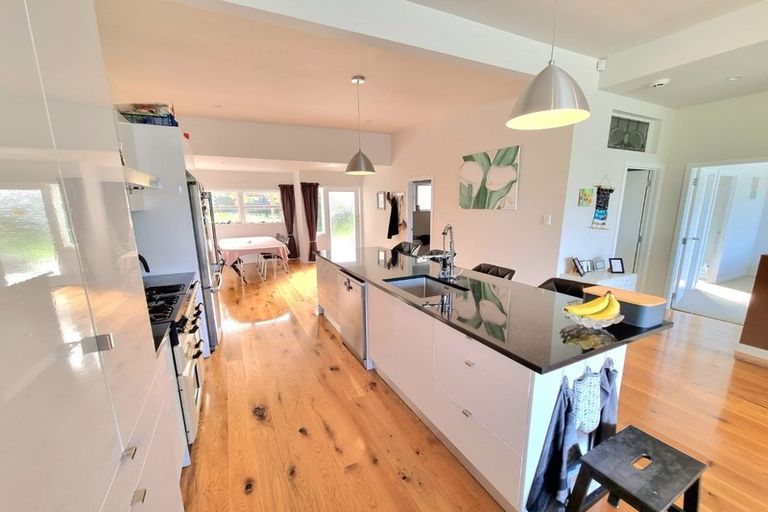 Photo of property in 12 Seabreeze Road, Narrow Neck, Auckland, 0624