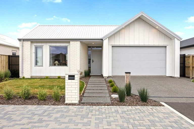 Photo of property in 27 Harlequin Drive, Rolleston, 7614