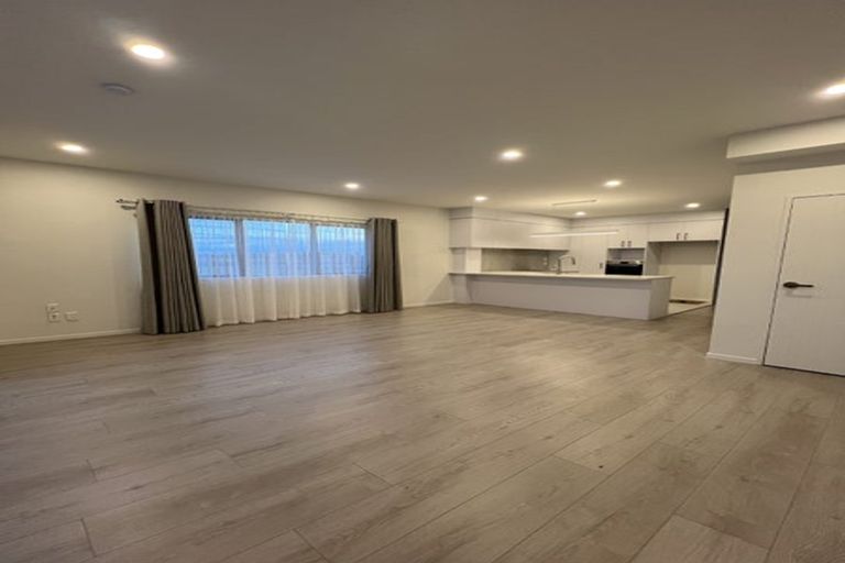 Photo of property in 2 Peara Lane, Karaka, Papakura, 2113