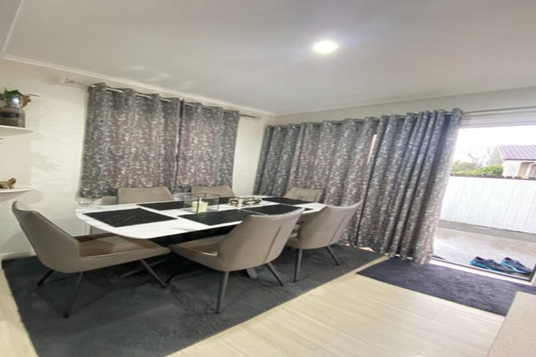 Photo of property in 1/56 Greenhaven Avenue, Opaheke, Papakura, 2113