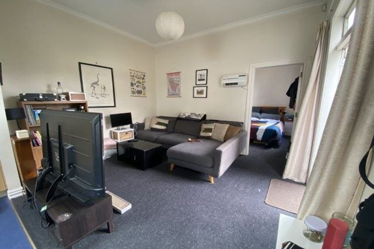 Photo of property in 89 Pirie Street, Mount Victoria, Wellington, 6011