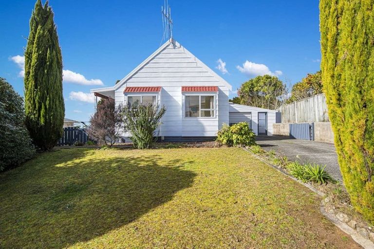 Photo of property in 6 El Viso Place, Te Kamo, Whangarei, 0112