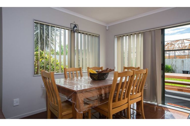 Photo of property in 53a Rathgar Road, Henderson, Auckland, 0610
