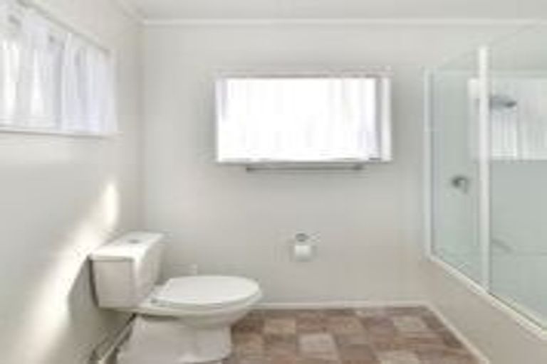 Photo of property in 1038 Whangaparaoa Road, Tindalls Beach, Whangaparaoa, 0930