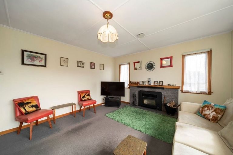 Photo of property in 97d Pioneer Road, Moturoa, New Plymouth, 4310