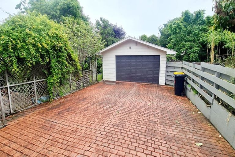 Photo of property in 30 Margaret Road, Raumati Beach, Paraparaumu, 5032