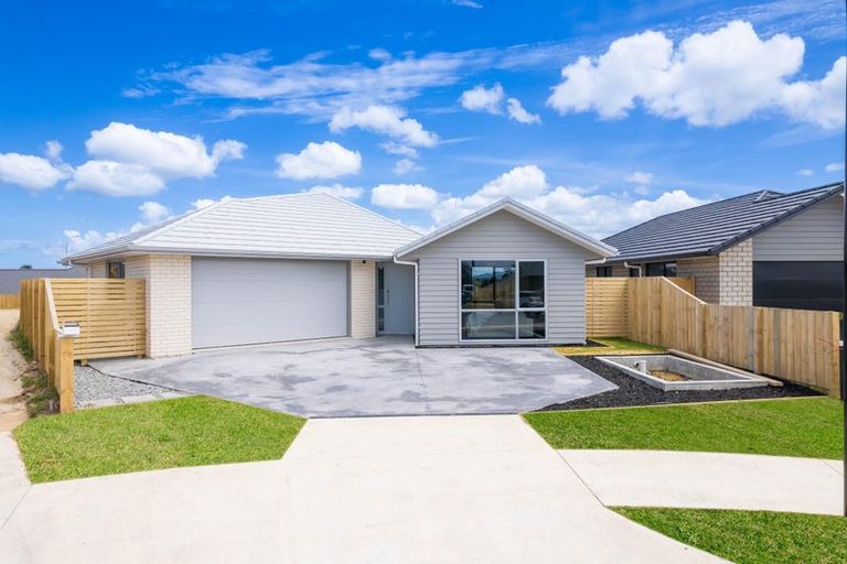Photo of property in 13 Pukaki Place, Baverstock, 3200