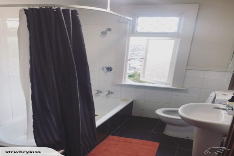 Photo of property in 55 Forfar Street, Clyde Hill, Dunedin, 9011