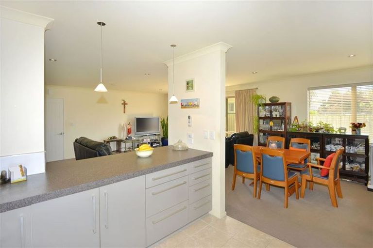 Photo of property in 96 Elizabeth Street, Riccarton, Christchurch, 8041