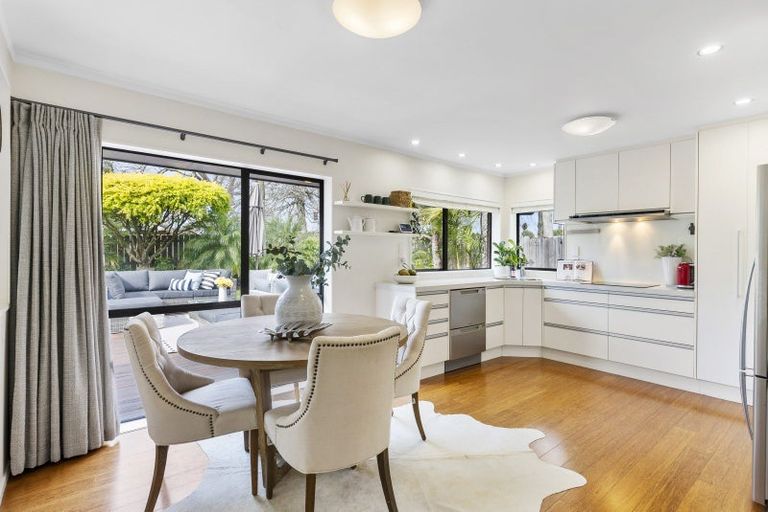 Photo of property in 2/6 Summermist Drive, Northpark, Auckland, 2013