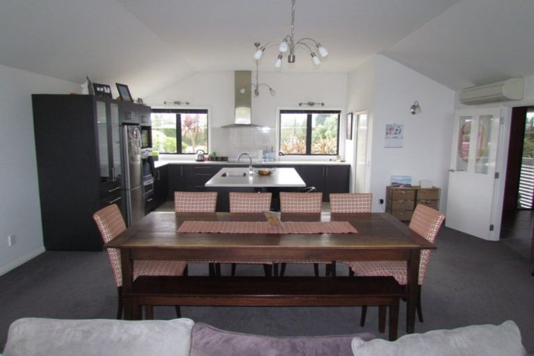 Photo of property in 9a Racecourse Road, Winton, 9782