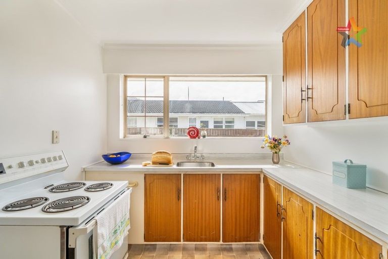 Photo of property in 51b Ludlam Crescent, Woburn, Lower Hutt, 5010