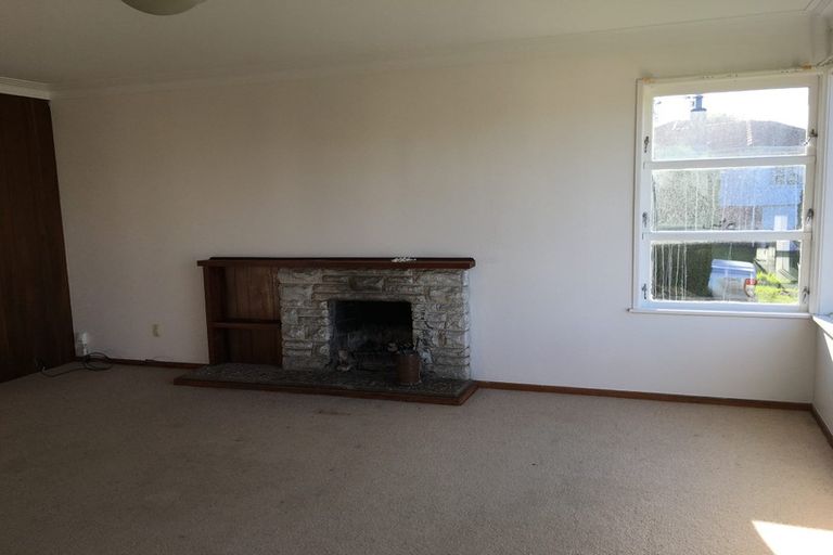 Photo of property in 16 Linley Place, Hillcrest, Auckland, 0627