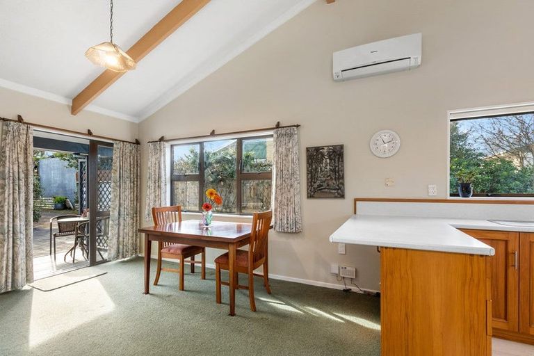 Photo of property in 16a Clare Street, Cambridge, 3434