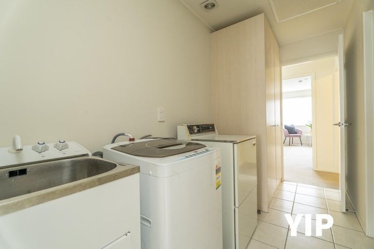 Photo of property in 5/9 Broderick Road, Johnsonville, Wellington, 6037