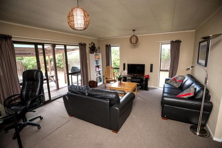 Photo of property in 6 Garland Drive, St Andrews, Hamilton, 3200