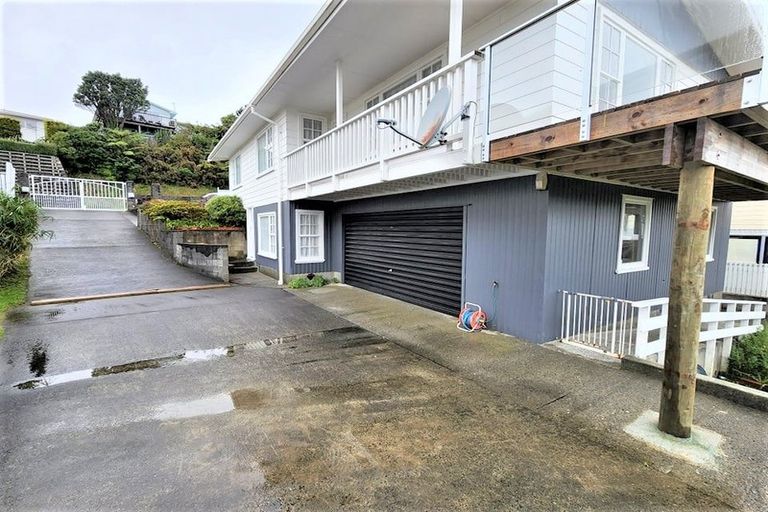 Photo of property in 24 Cypress Drive, Maungaraki, Lower Hutt, 5010