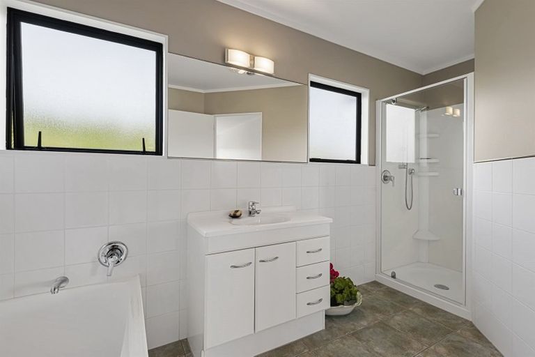 Photo of property in 2/29 Stanley Avenue, Milford, Auckland, 0620