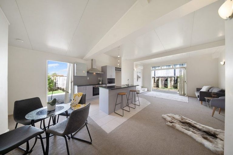 Photo of property in 3 Merlot Lane, Pukekohe, 2120