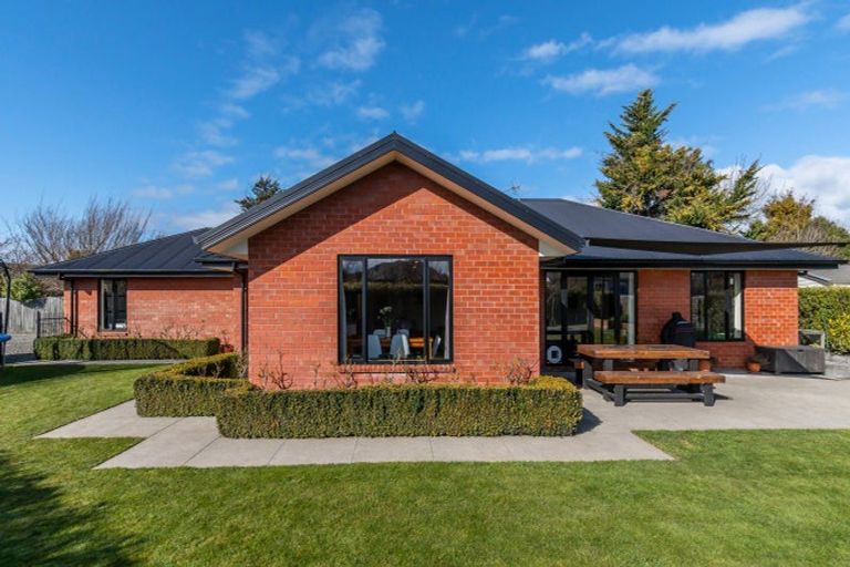 Photo of property in 1a Craigieburn Street, Darfield, 7510