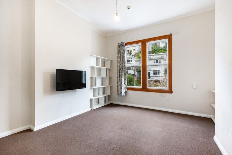 Photo of property in 25 Adams Terrace, Aro Valley, Wellington, 6021