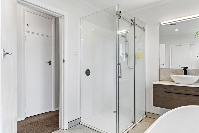 Photo of property in 77 Kent Street, Carterton, 5713