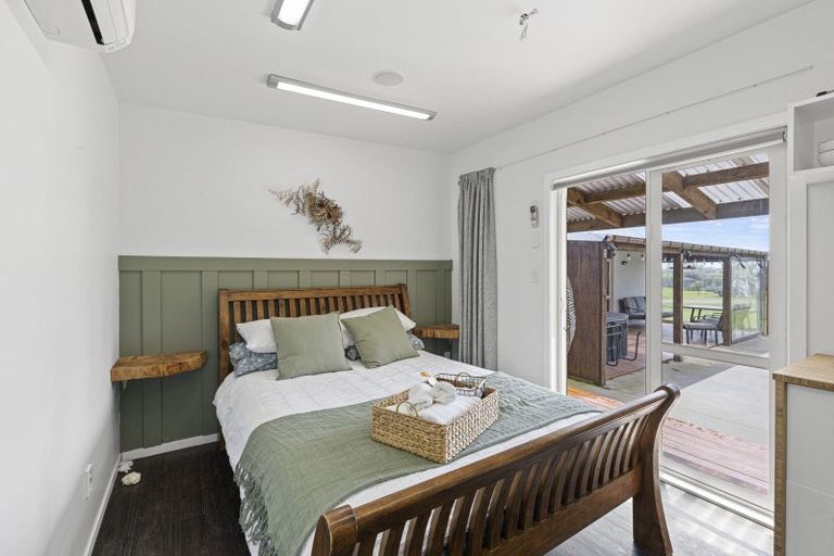 Photo of property in 124 Lower King Road, Tarurutangi, New Plymouth, 4372