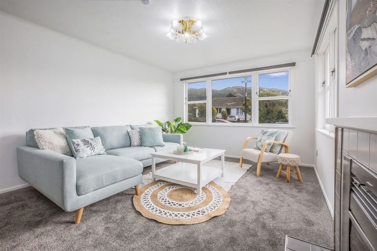 Photo of property in 60 Bell Street, Tawa, Wellington, 5028