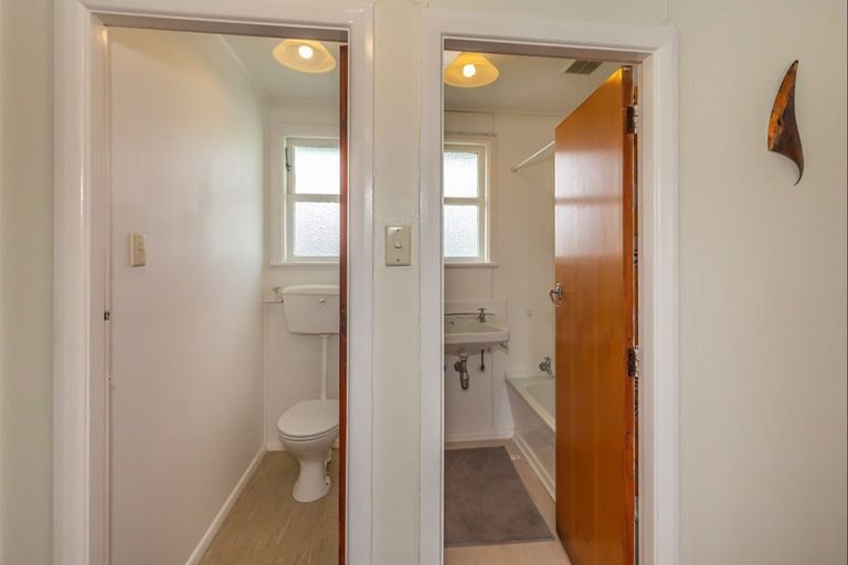 Photo of property in 12 Te Kiri Street, Himatangi Beach, Foxton, 4891