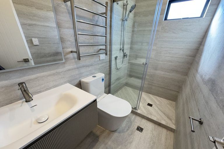 Photo of property in 32 Ridgehill Rise, Flat Bush, 2019