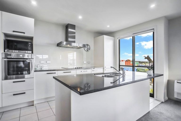 Photo of property in Prestige On Pupuke, 12/73 Anzac Street, Takapuna, Auckland, 0622