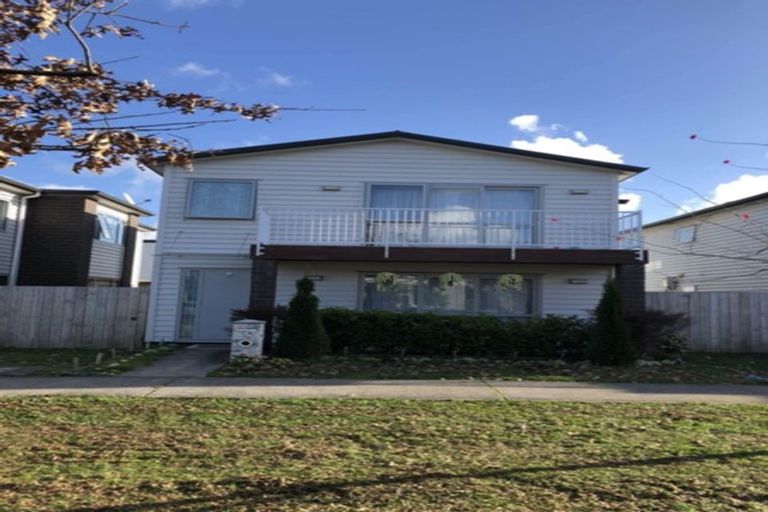 Photo of property in 8 Tarapiroe Avenue, Takanini, 2112