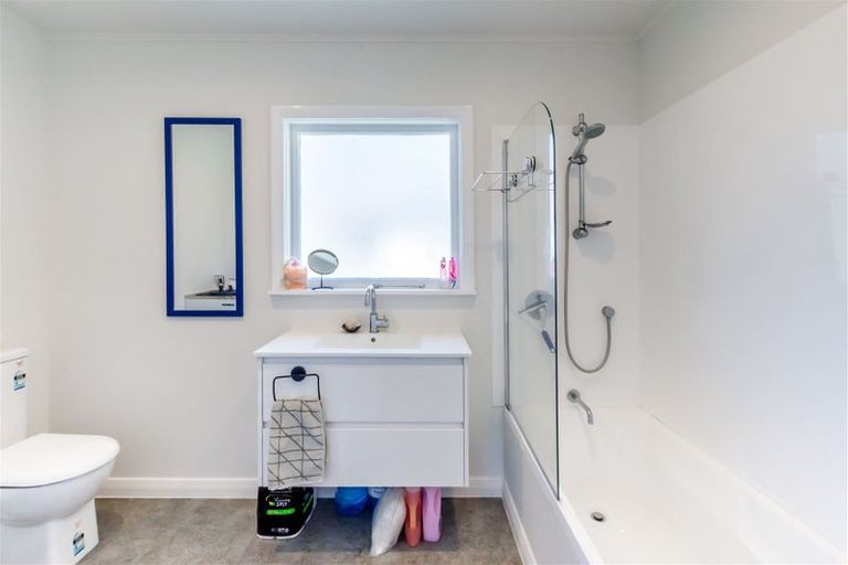 Photo of property in 49a Ocean Road, Paraparaumu Beach, Paraparaumu, 5032