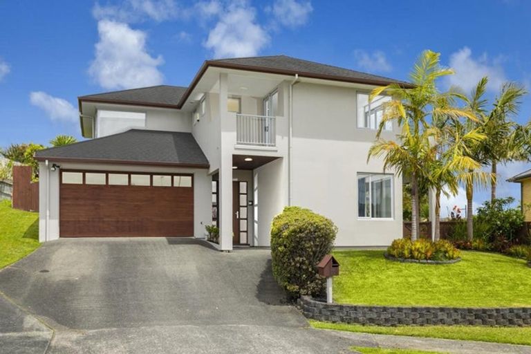 Photo of property in 23 George Deane Place, Greenhithe, Auckland, 0632