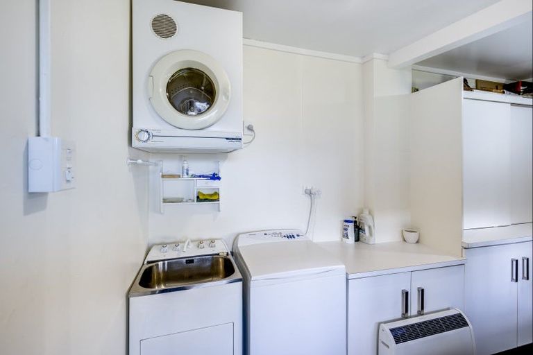 Photo of property in 206 Lyndon Road West, Hastings, 4122