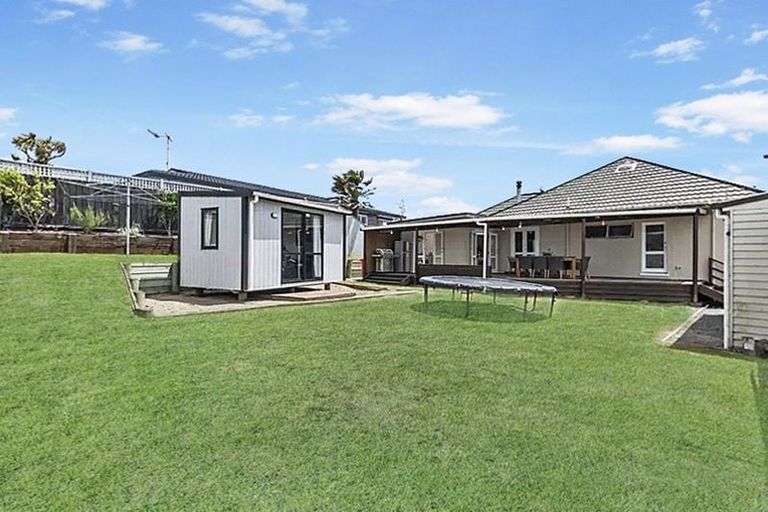 Photo of property in 8 Brown Street, Foxton, 4814