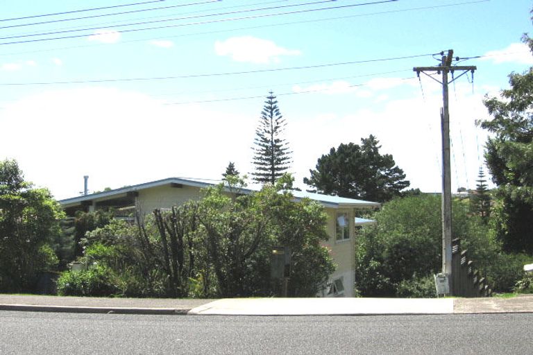 Photo of property in 71a Rangatira Road, Beach Haven, Auckland, 0626