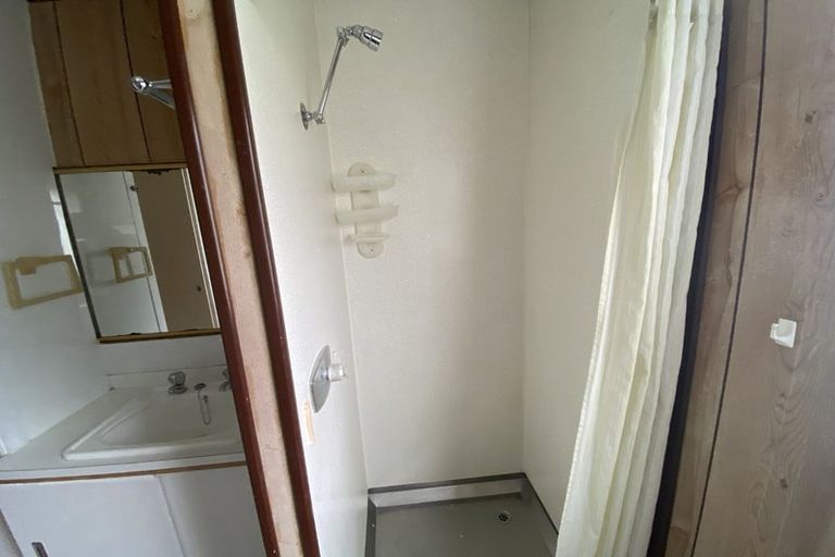 Photo of property in 41a Centreway Road, Orewa, 0931