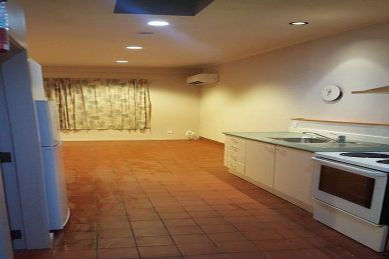 Photo of property in 73 Raukawa Street, Strathmore Park, Wellington, 6022