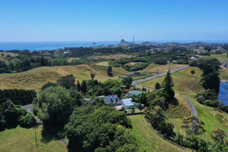 Photo of property in 529 South Road, Omata, New Plymouth, 4374