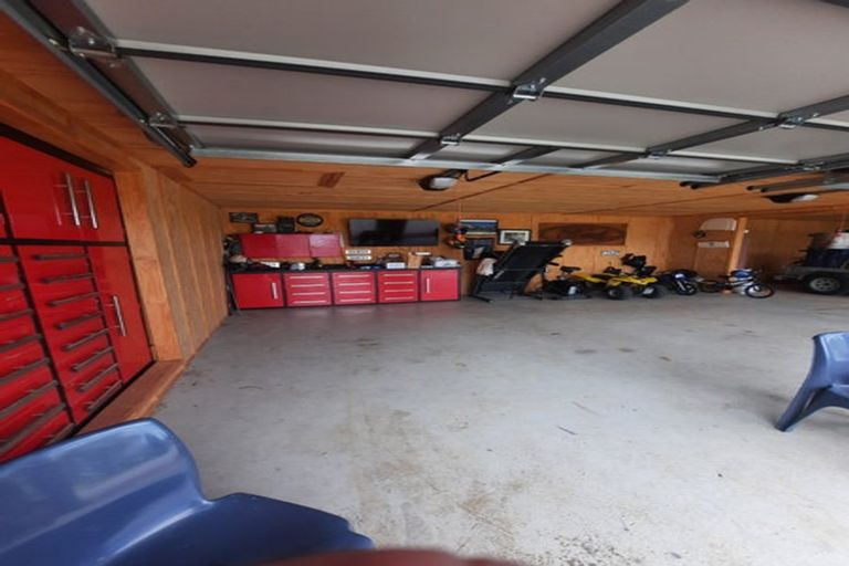 Photo of property in 384 Glenbrook Station Road, Glenbrook, Waiuku, 2681