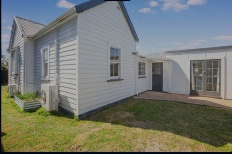 Photo of property in 1/27 Wrights Road, Addington, Christchurch, 8024