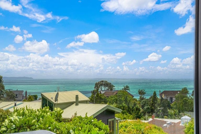 Photo of property in 7b Peter Terrace, Castor Bay, Auckland, 0620