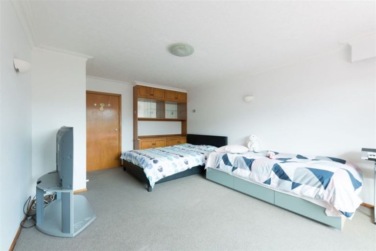 Photo of property in 2/28 Reading Street, Upper Riccarton, Christchurch, 8041