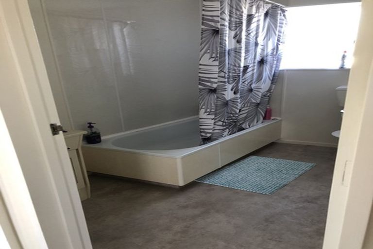 Photo of property in 5 Porritt Place, Tamatea, Napier, 4112